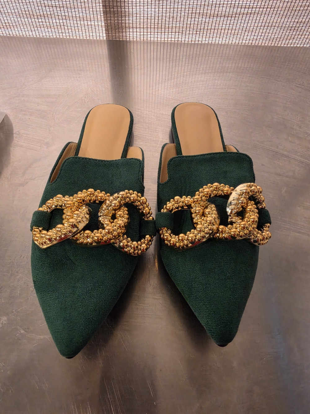 Emerald Green Suede Pointed Toe Chain Mules Flats Size 37 / US 6.5